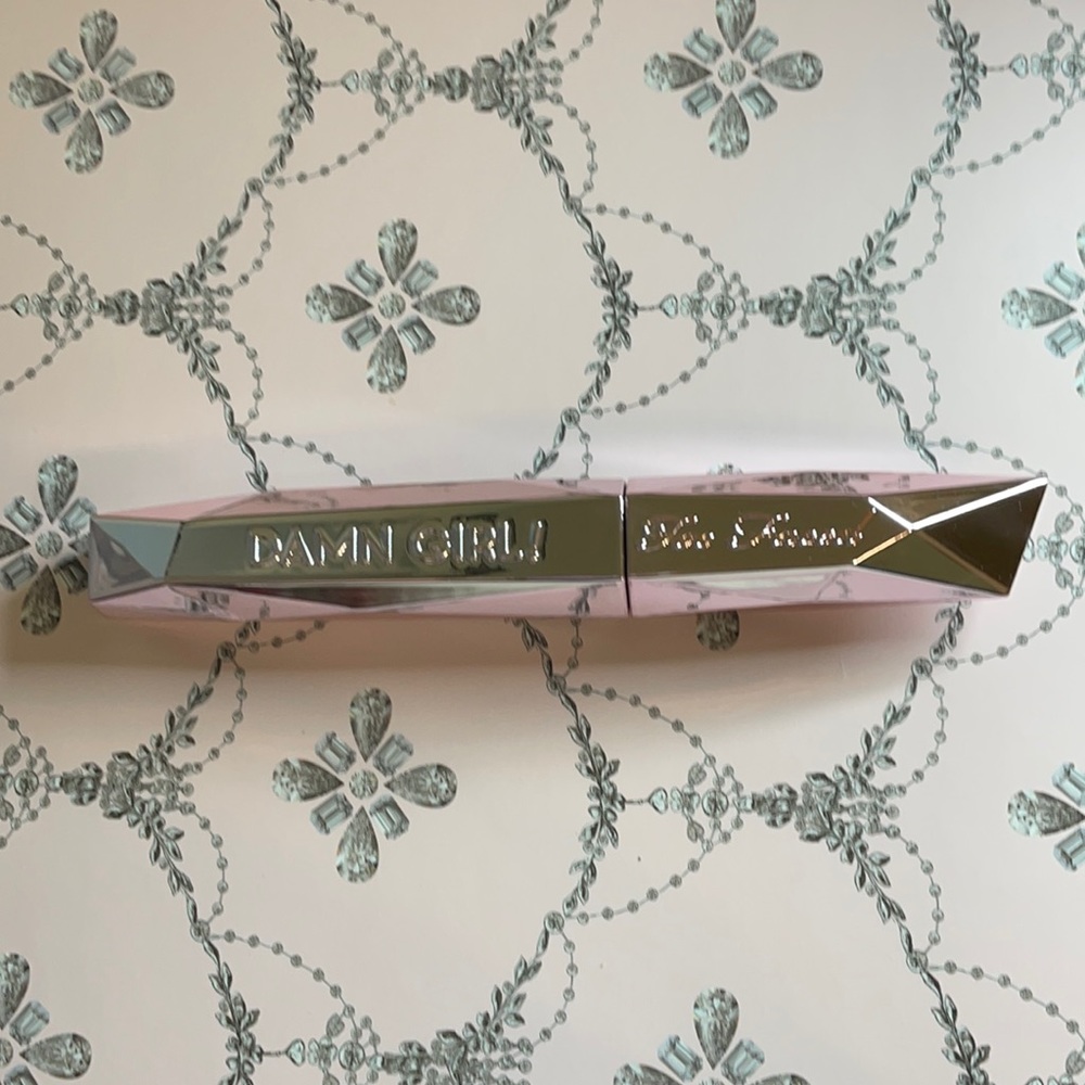 Too faced damn girl mascara